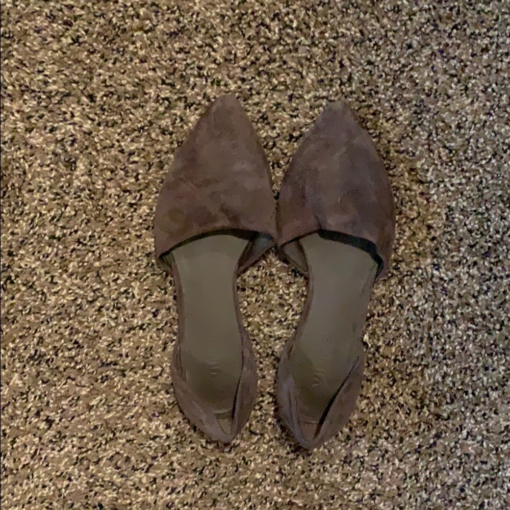 Gray Pointed-Toe Flats